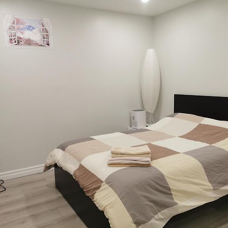 Perfect Location Comfort Private House Lower Level 2 Bedroom Unit Mississauga Luaran gambar