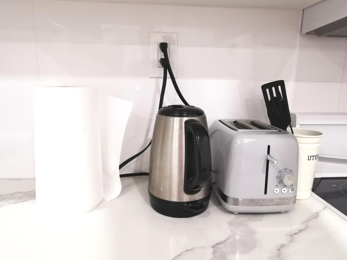 Perfect Location Comfort Private House Lower Level 2 Bedroom Unit Mississauga Luaran gambar